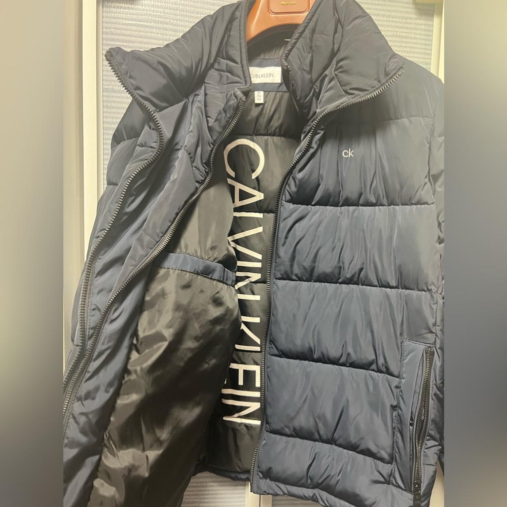 Calvin Klein Puffer Coat XL Navy Blue. Excellent condition